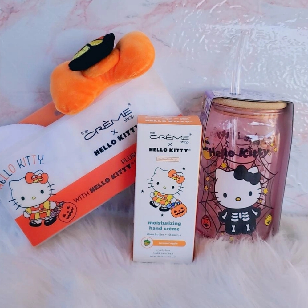 Hello Kitty Spooky Bundle